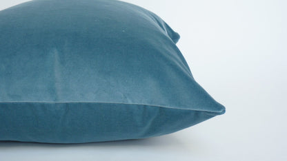 cornflower blue velvet pillow // blue velvet pillow // light blue velvet cushion
