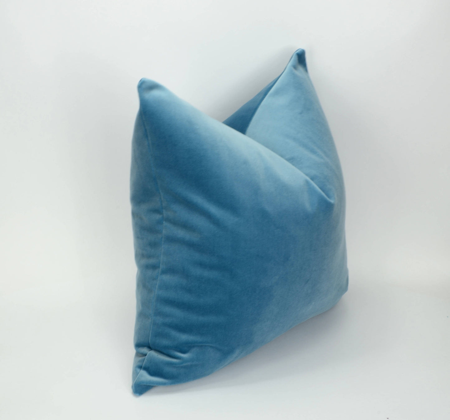 cornflower blue velvet pillow // blue velvet pillow // light blue velvet cushion