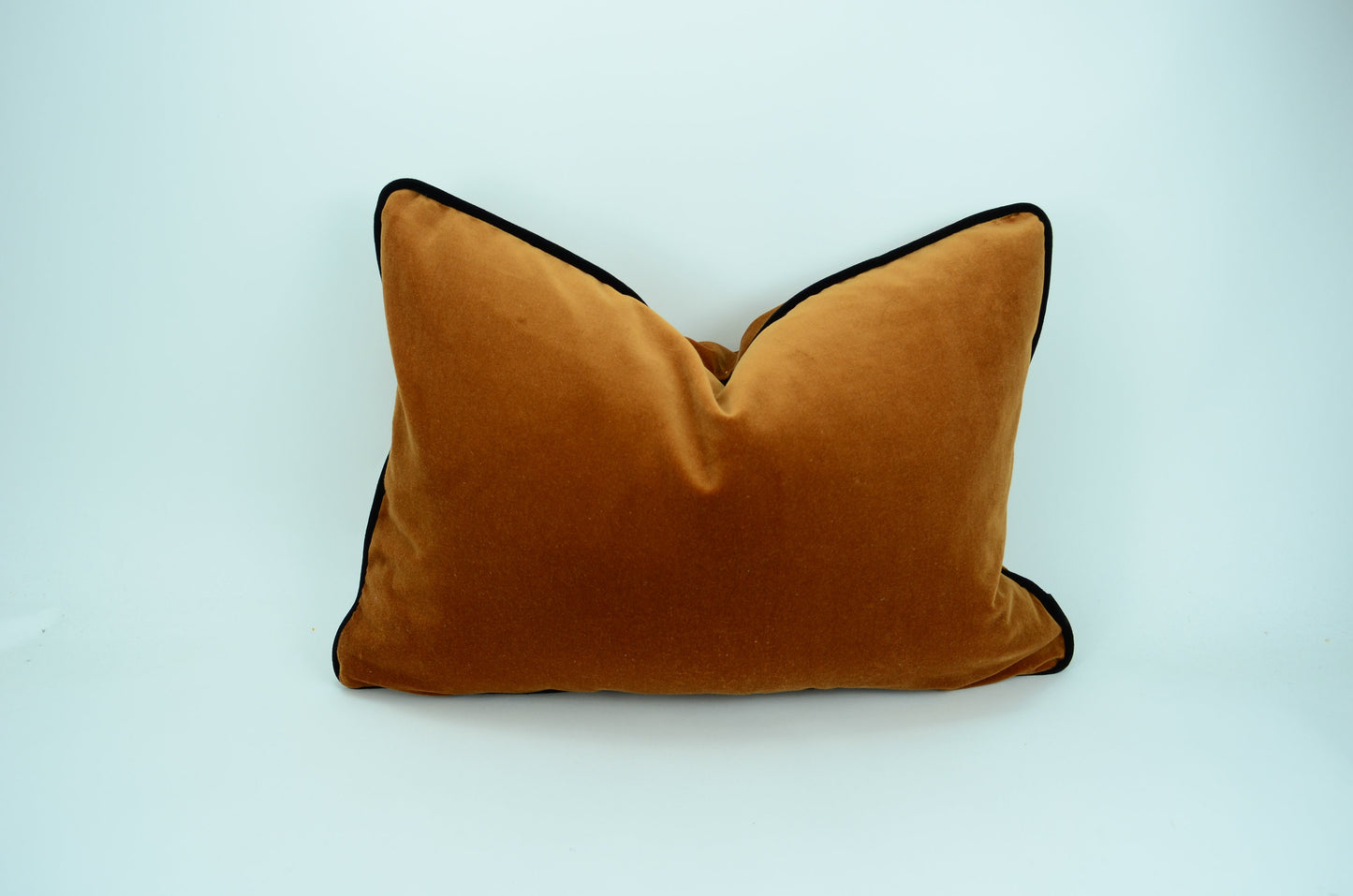 Copper velvet pillow // copper velvet cushion // fall velvet pillow // fall decor // autumnal cushion
