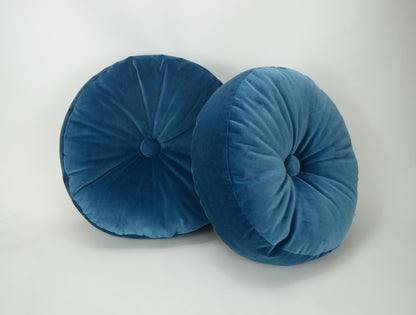 Round velvet pillow // blue round tufted pillow // round tufted pillow // round blue cushion // blue velvet pillow