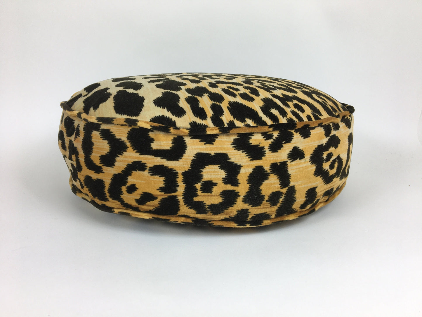 leopard round pillow // round velvet pillow // round box pillow //  //  velvet round cushion // round floor pillow