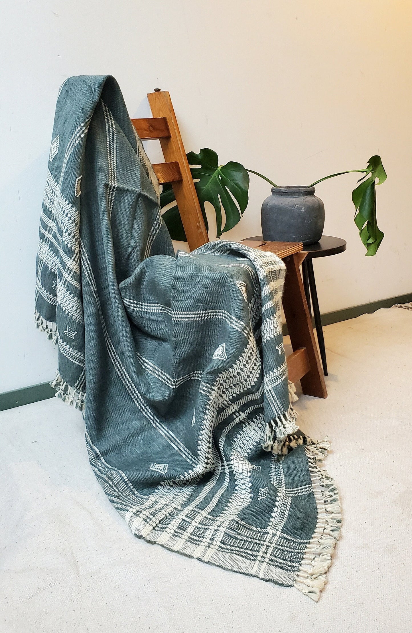 Bhujodi throw blanket, grey bhujodi blanket, Indian wool throw, woven wool throw blanket