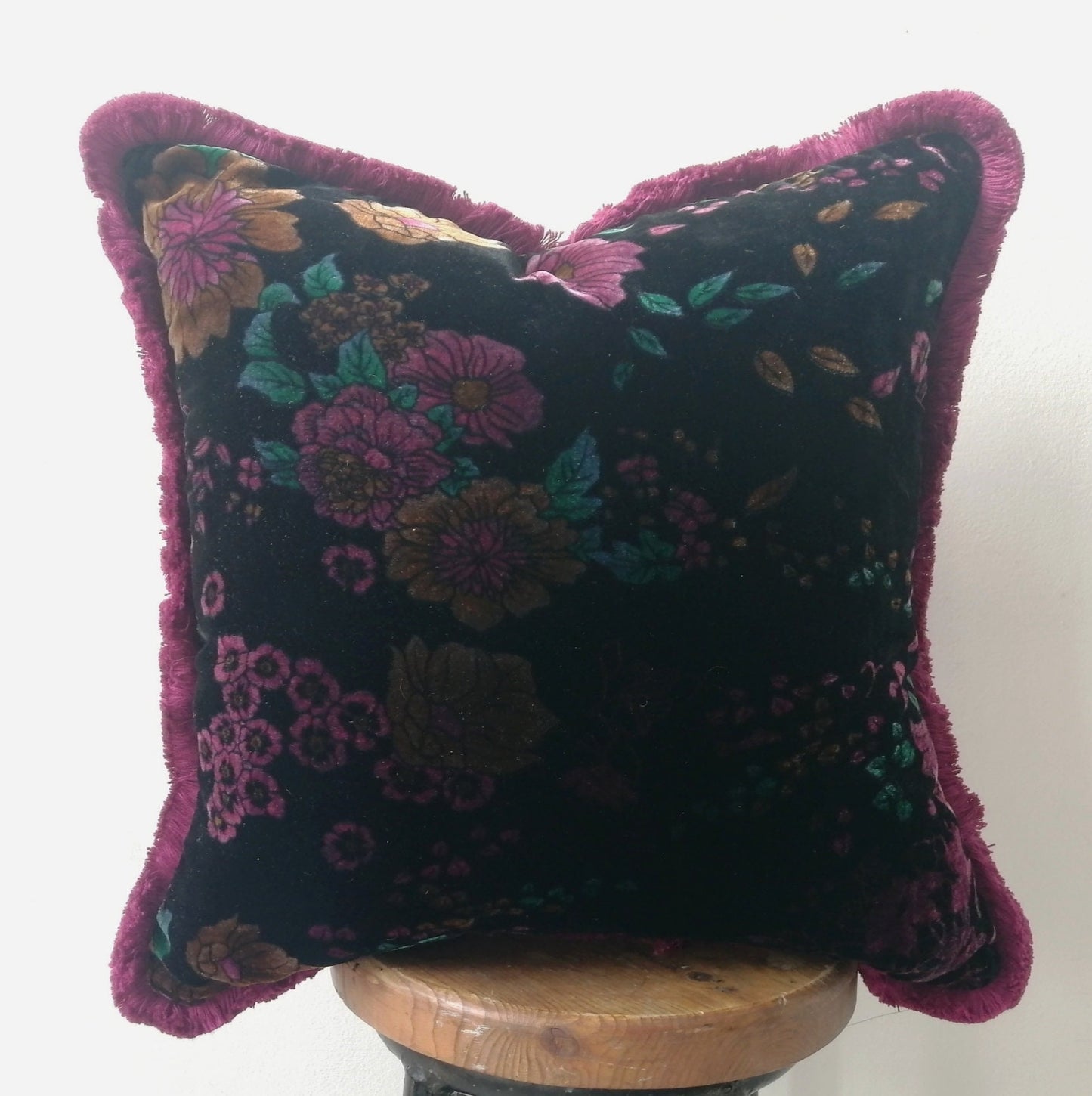 Black floral silk velvet pillow // black silk velvet cushion // floral velvet fringe pillow cushiom