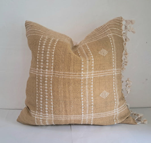 Bhujodi pillow cover, dark cream bhujodi cushion cover , Indian wool pillow, woven wool cushion. Beige wool pillow cover